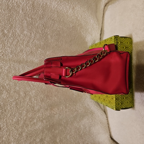 Michael Kors Large Hamilton Tote Electric Pink W/ Goldtone Hardware BOGO HALF - Picture 2 of 6